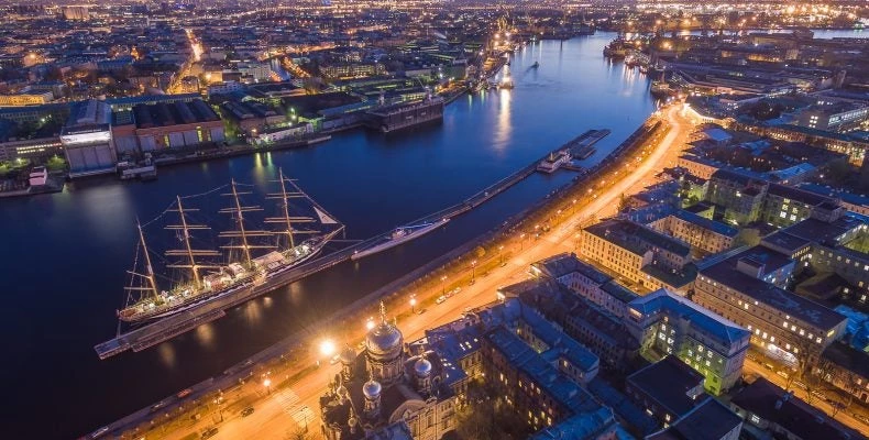 Η ελληνική πρεσβεία στη Μόσχα αναζητά Ρώσους επενδυτές για real estate